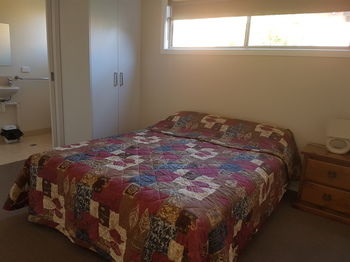 Bentley Waterfront Motel & Cottages - Surfers Gold Coast 29