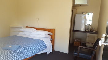 Wisemans Inn Hotel - Surfers Gold Coast 4
