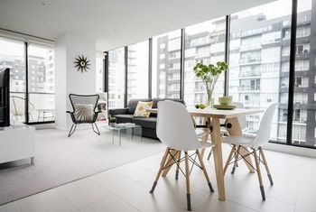 Apartment2c - Metro - Surfers Gold Coast 8