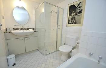 Darlinghurst 49 Oxf Furnished Apartment - Surfers Gold Coast 2