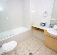 Homebush Bay 125 Ben Furnished Apartment - Surfers Gold Coast