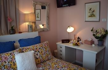 Cutmore Cottages - Bagala Bungalow - Surfers Gold Coast 19