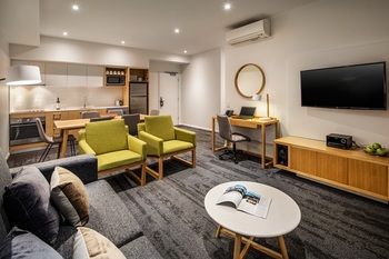 Quest Bella Vista - Surfers Gold Coast 10