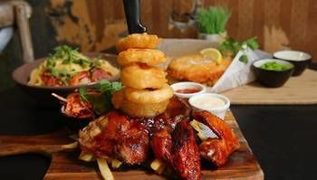 The Criterion Pub And Kitchen Carrington - Surfers Gold Coast 6