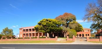 The Hallows Accommodation - Surfers Gold Coast 12