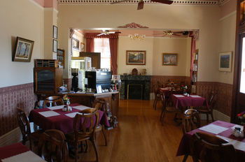 CBC Bed & Breakfast & Cafe - Surfers Gold Coast 1