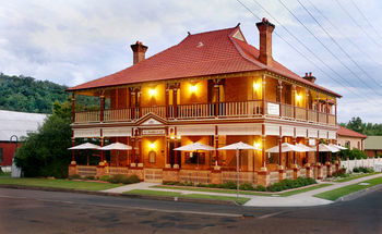 CBC Bed & Breakfast & Cafe - Surfers Gold Coast 2