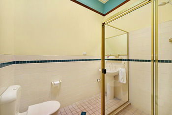 CBC Bed & Breakfast & Cafe - Surfers Gold Coast 12