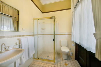 CBC Bed & Breakfast & Cafe - Surfers Gold Coast 15