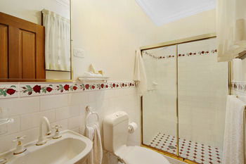 CBC Bed & Breakfast & Cafe - Surfers Gold Coast 28