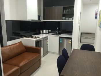 Whitehorse Apartment Hotel - Surfers Gold Coast 14