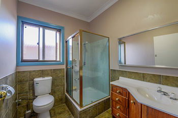 CBD Accommodation Tamworth - Surfers Gold Coast 1