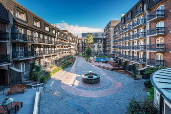 RMIT Village - Surfers Gold Coast 0