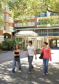 RMIT Village - Surfers Gold Coast 2