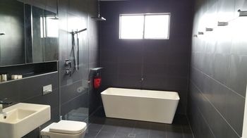 Zebula Gloucester - Surfers Gold Coast 6