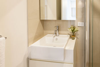 AKOM Melbourne - Surfers Gold Coast 5