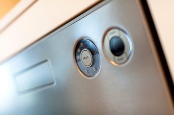 AKOM Melbourne - Surfers Gold Coast 14