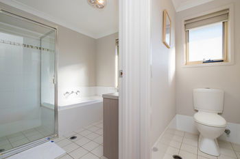Getaway Holiday House Bankstown - Surfers Gold Coast 11