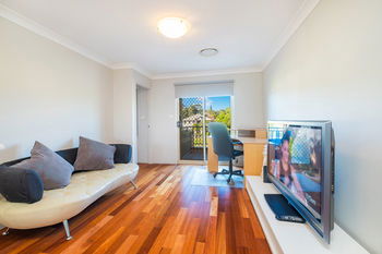 Getaway Holiday House Bankstown - Surfers Gold Coast 16