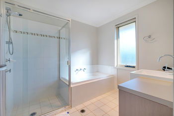 Getaway Holiday House Bankstown - Surfers Gold Coast 17