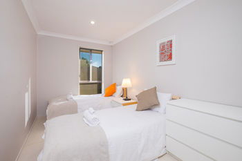 Getaway Holiday House Bankstown - Surfers Gold Coast 18