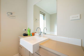 Getaway Holiday House Bankstown - Surfers Gold Coast 20