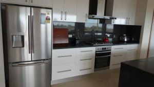 Dolphin Holiday House - Surfers Gold Coast 5