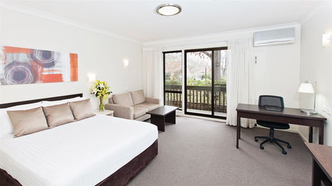 BEST WESTERN Tall Trees Canberra - Surfers Gold Coast 4