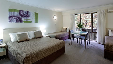 BEST WESTERN Tall Trees Canberra - Surfers Gold Coast 7