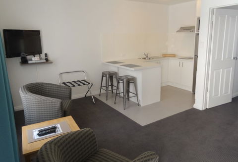 BEST WESTERN Fawkner Airport Motor Inn And Serviced Apartments - Surfers Gold Coast 7