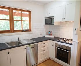 Tahara Cottage - Surfers Gold Coast 1