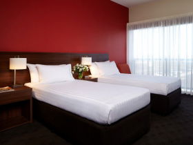 Travelodge Hobart Airport - Surfers Gold Coast 3
