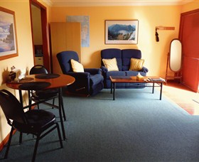 Alice Beside The Sea - Surfers Gold Coast 4