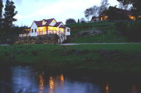 Crabtree River Cottages - Surfers Gold Coast 0