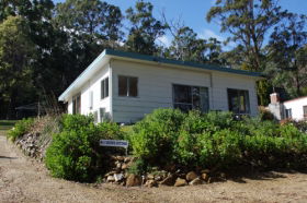 Classic Cottages S/C Accommodation - Surfers Gold Coast 0