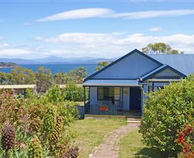 Bruny Island Accommodation Services - Omaroo Cottage - Surfers Gold Coast 0
