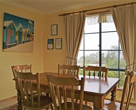 Bruny Island Accommodation Services - Omaroo Cottage - Surfers Gold Coast 4