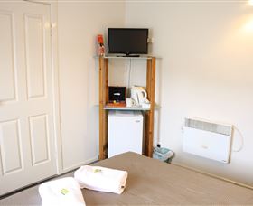 Hobart Tower Motel - Surfers Gold Coast 2
