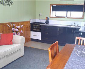 Hobart Cabins And Cottages - Surfers Gold Coast 4