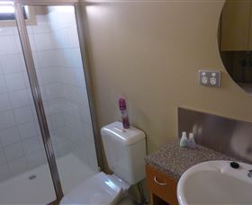 Flinders Lane Holiday Apartments - Surfers Gold Coast 2