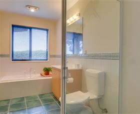 Carol's B&B - Surfers Gold Coast 4