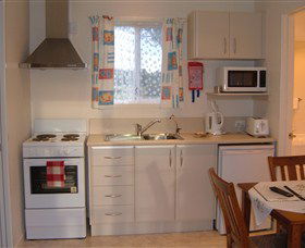 South Arm Cabin Retreat - Surfers Gold Coast 1
