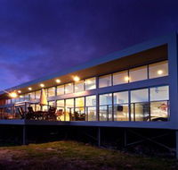 Sunset Bay Escape - Surfers Gold Coast