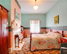 Roslyn House Bed And Breakfast - Surfers Gold Coast 2