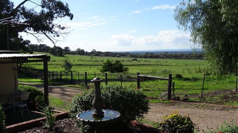 Glenrowan Tourist Park - Surfers Gold Coast 7