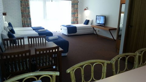 Barooga Country Inn Motel - Surfers Gold Coast 2