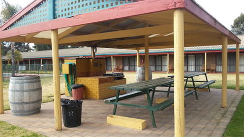 Barooga Country Inn Motel - Surfers Gold Coast 6