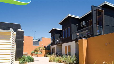 Lornebeach Apartments - Surfers Gold Coast 0