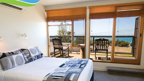 Lornebeach Apartments - Surfers Gold Coast 1