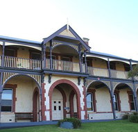 Oceanic Sorrento - Whitehall Guesthouse - Surfers Gold Coast